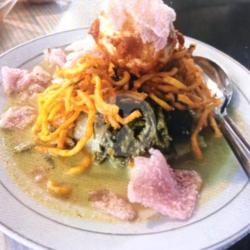 Lontong Gulai Pakis Padang (menu Hari Minggu )