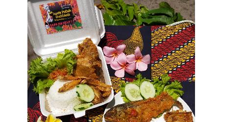 Ayam Pecak Wadidaw, Pujasera Jelutung Corner