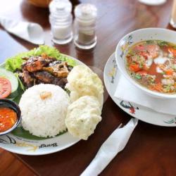 Nasi Soup Buntut Bakar
