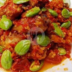 Ayam Pete Balado