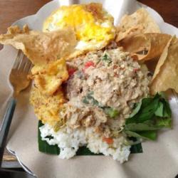 Nasi Pecel Pincuk Telur