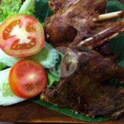 Bebek Goreng Tahu/tempe Sambel Terasi Lalapan