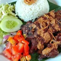 Sate Sapi Campur Nasi Putih