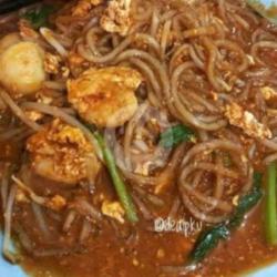 Mie Sagu Kuah Seafood   Free Es Teh ( Halal ) .