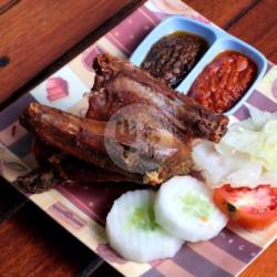 Bebek Goreng Dada