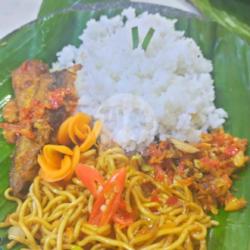 Paket Nasi Jinggo Ikan (mbok Cantik)