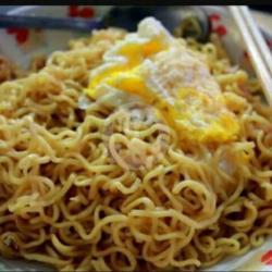 Indomie Goreng Telor Sambal Korek