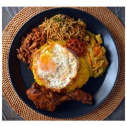 Nasi Kuning Ayam Kecap   Telur Ceplok