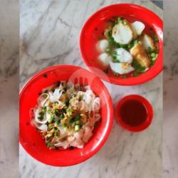 Yong Tahu Kwetiaw Kering