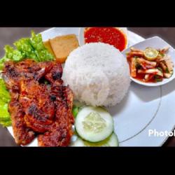 Nasi Kotak Ayam Kampung Bakar Paha   Dada Taliwang Special