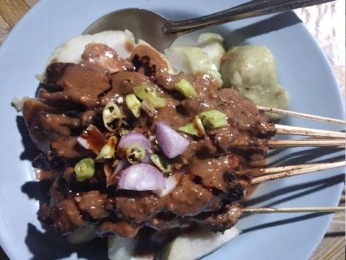 Warung Sate Ayam Madura Bpk H.Amat, Masaran