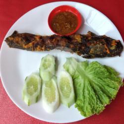 Lele Bakar   Sambel   Lalap