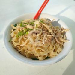 Mie Lebar Ayam Kampung