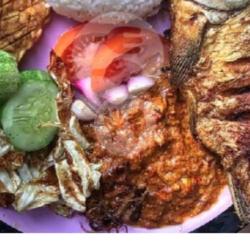 Ikan Nila Goreng Bumbu Rujak