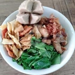 Mie Ayam Semur Bakso Pangsit