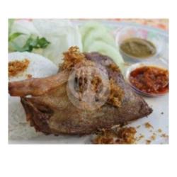 Paket Nasi Bebek Rempah Sambel Ijo Dan Teh Manis