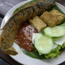 Ikan Lele Goreng Tahu Tempe
