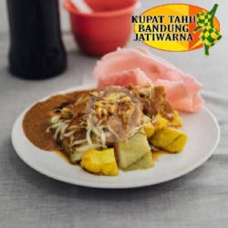 Kupat Tahu   Telur