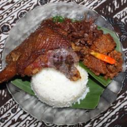 Nasi Gudeg Paha Atas Kecil