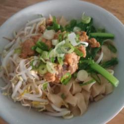 Mie Ayam Lebar Pangsit