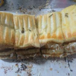 Roti Bakar Strawberry   Coklat