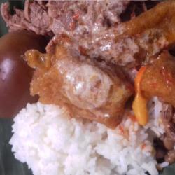 Nasi Gudeg Sambel Goreng Telur