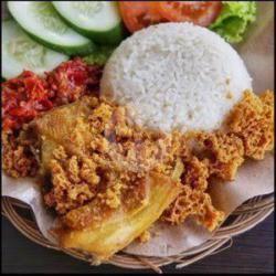 Ayam Geprek Kremes   Nasi