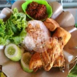 Nasi Ayam Goreng Porsi Besar