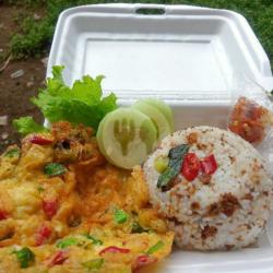 Nasi Tutug Oncom Telur Dadar