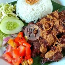 10 Tusuk Sate Kambing Maranggi Nasi