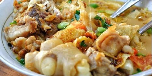 Adi Kumis Summarecon, Sukaraja