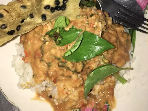 Warung SANGGUR, Pasar Gamasoru, Kota Madiun