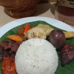 Paket Nasi Gudeg Istimewa