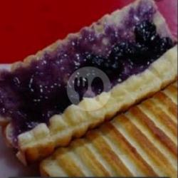 Roti Bakar Kasino Blueberry Susu