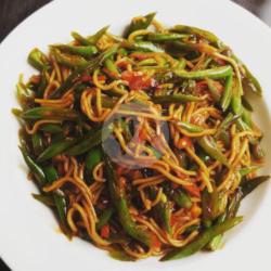 Mie Pedas Buncis