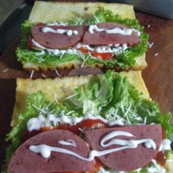 Rot-bak Sandwich Smoke Beef