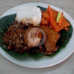 Gudeg Telor Tahu