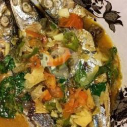 Ikan Bumbu Kemangi Pedas