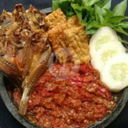 Nasi Sambel Penyet Ikan Asin