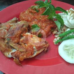 Nasi Ayam Penyet   Es Teh