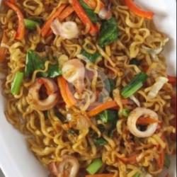 Mie Goreng Cumi Baby Asin