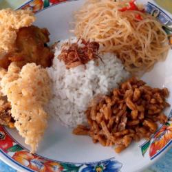 Nasi Uduk Paha Bawah Ayam Kremes