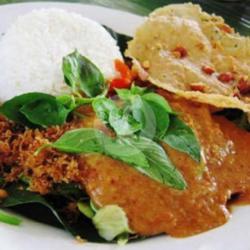 Nasi Pecel Nganjuk