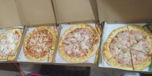 Waroenk Pizza Garut, Perum Cempaka Indah