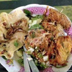 Nasi Pecel Lauk Ayam Kecap Spesial