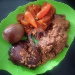 Gudeg Krecek Ayam   Telur