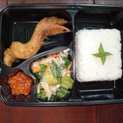 Nasi   Bacem Kepala Ayam   Sayur Sawi Jamur   Sambel