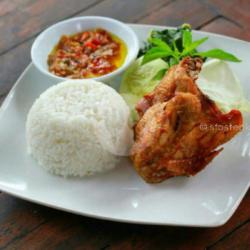 Ayam Goreng   Nasi   Teh Manis Dinggin