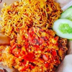 Mie Setan Ayam Geprek