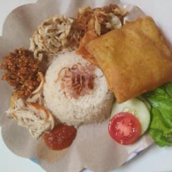 Nasi Uduk Sederhana Gorengan